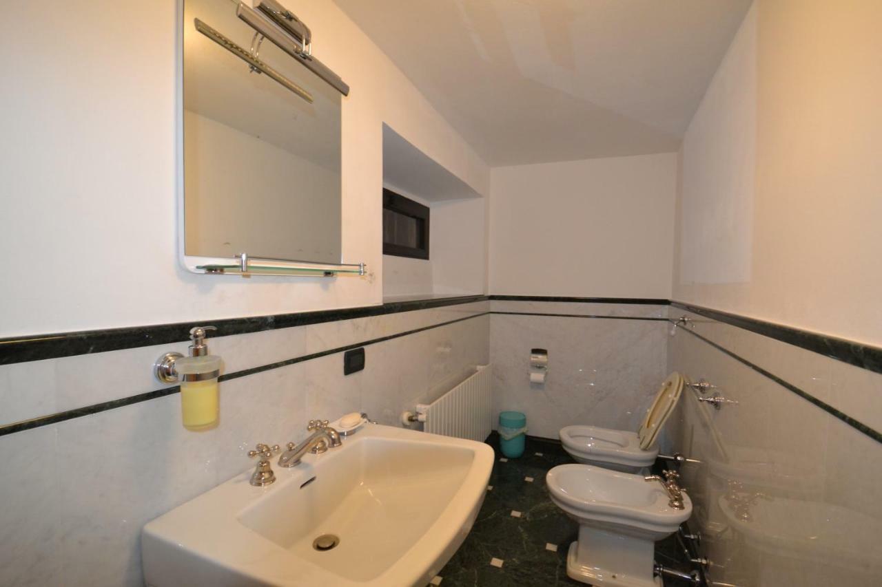 Villa Rina Deluxe And Cottage Porto Ceresio Eksteriør billede